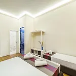 Aparts - 3 Bedrooms Luxury At St Peter Apartment
